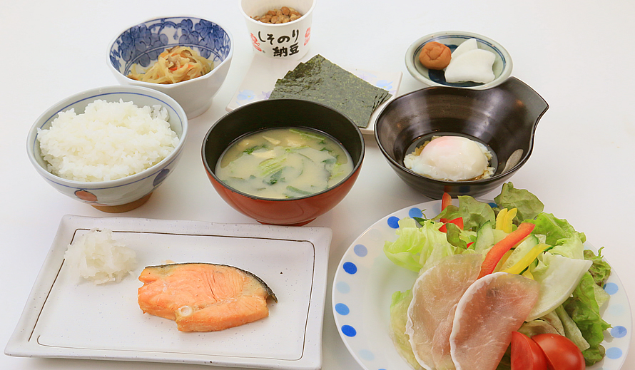 朝食一例